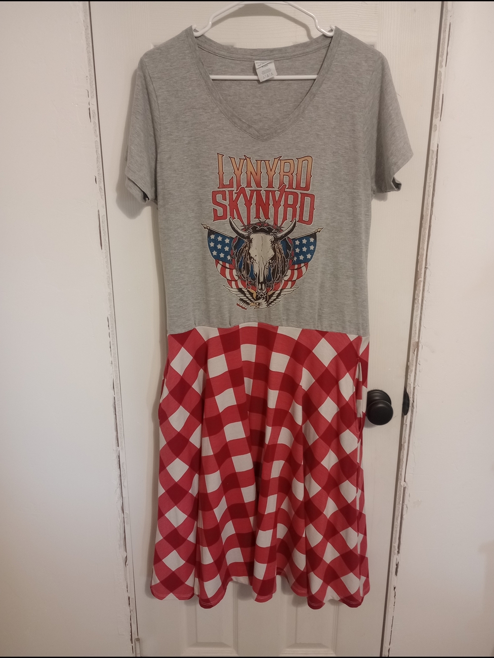 Lynyrd Skynyrd Grey V‑Neck Midi Dress with Red Check Skirt